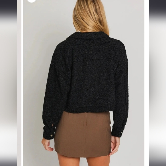 🖤 NWT Black Fuzzy Soft Jacket - Picture 2 of 2